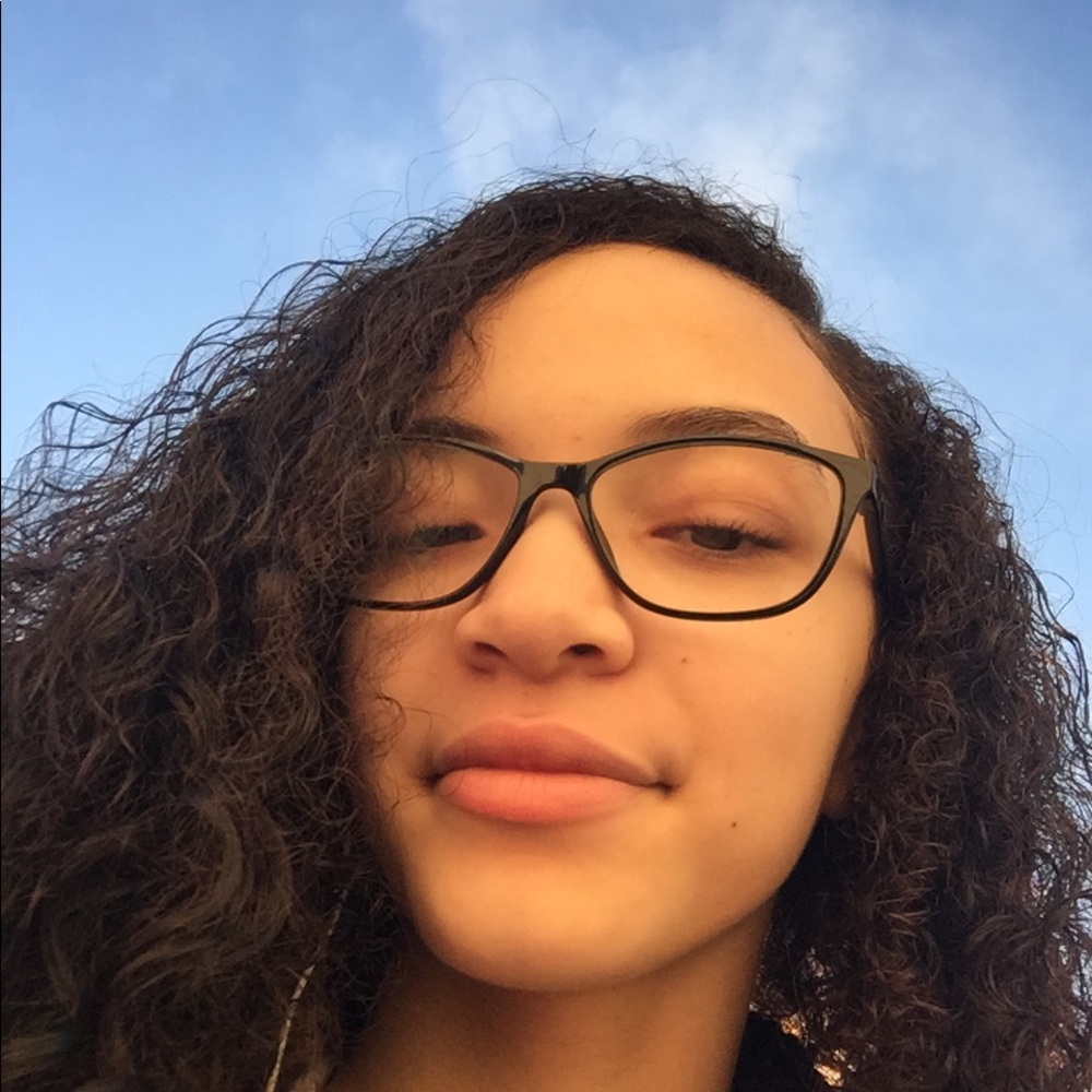 Meet your Posher, Chloe